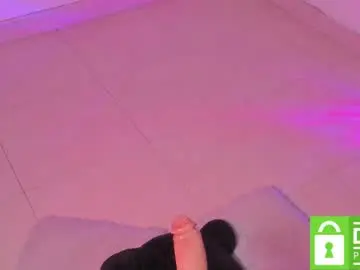 Chaturbate Nude Webcam of galaxgnn