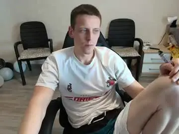 Chaturbate Adult Video Chat of mikimaus0101