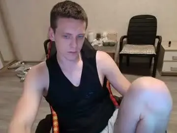 Chaturbate Live Sex Cam of mikimaus0101