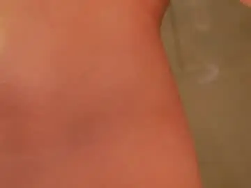 Chaturbate Live Sex Cam of rosyemily