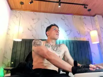 Chaturbate Adult Webcams of dustin_sonne