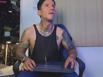 Chaturbate Sex Cam of dylanstonne1