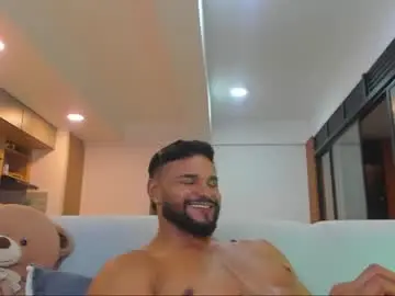 Chaturbate Live Porn of jackson_wayne__