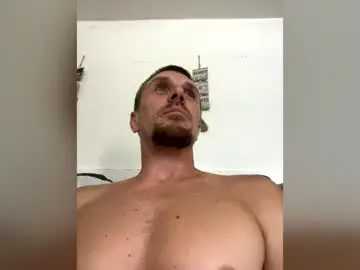 Chaturbate Live Sex Cam of kcdowdy90