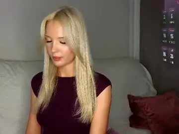 Chaturbate Live Sex Cam of cutiefull_lion