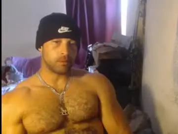 Chaturbate Live Sex Cam of izak144