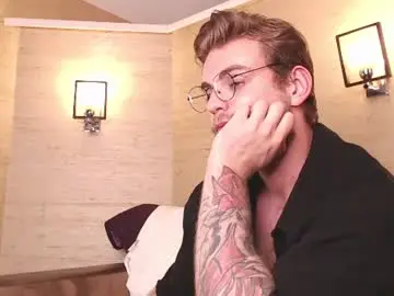 Chaturbate Best live sex cam show of waynemiller_