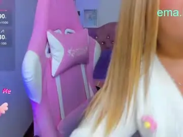 Chaturbate Live Porn of ema_tayy