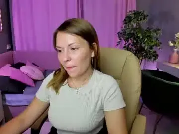 Chaturbate Best live sex cam show of kira_miragee