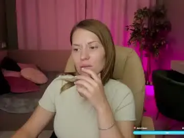 Chaturbate Nude Webcam of kira_miragee