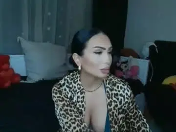 Chaturbate Live Sex Cam of mistress_meryem