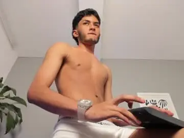 Chaturbate Adult Video Chat of tyler_fox_