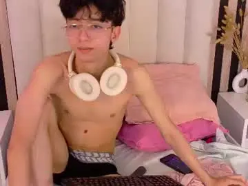 Chaturbate Live Sex of twink_sebas7