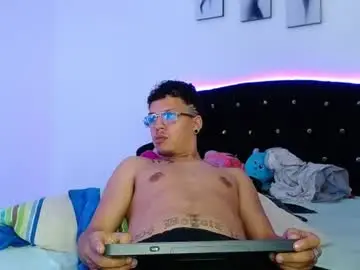 Chaturbate Best live sex cam show of bonny_bonss