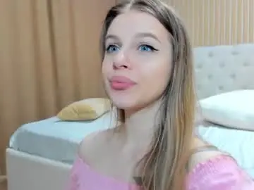 Chaturbate Best live sex cam show of mila_polly_and_forester