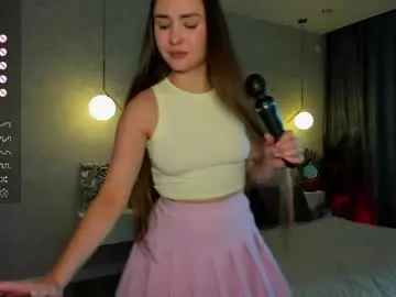 Chaturbate Live Sex Cam of straw_juice