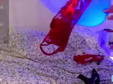 Chaturbate Live Porn of summerfeet_love