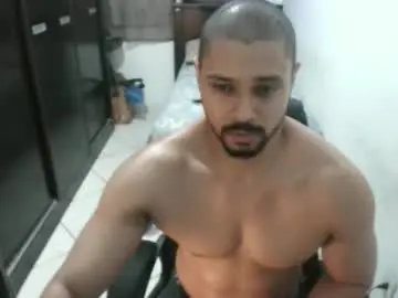 Chaturbate Best live sex cam show of brianaries