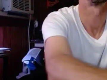 Chaturbate Live Sex Cam of comic_king27