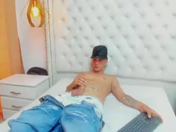 Chaturbate Best live sex cam show of drake_ficher