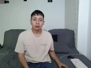 Chaturbate Live Sex Cam of mia_and_eros