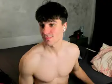 Chaturbate Free Porn Cam of sam_huston18