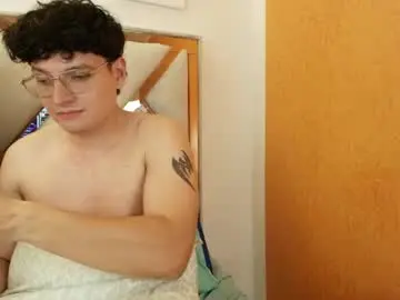 Chaturbate Live Sex Cam of zoe_and_dylan_
