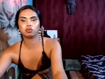 Chaturbate Live Sex Cam of queenpinayebony_xx