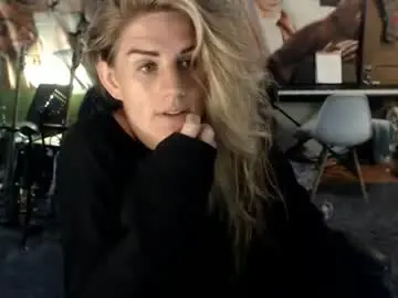 Chaturbate Free Porn Cam of katiecutie_5