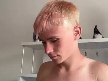 Chaturbate Watch Live Sex Cams of twiinknico