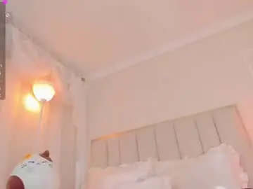 Chaturbate Live Sex Cam of your_petite18