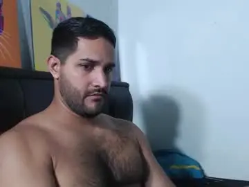 Chaturbate Live Sex Cam of alonxoo