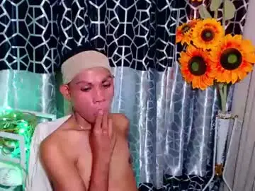 Chaturbate Sex Cam of thick_bigcock13