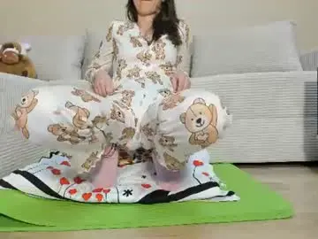 Chaturbate Live Sex Cam of 1nwardly_beauty