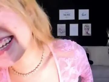 Chaturbate Sex Cam of isa_cortes_