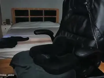 Chaturbate Live Sex of mikestrip