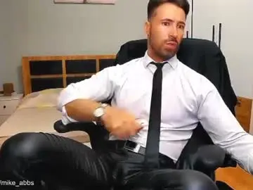 Chaturbate Watch Live Sex Cams of mikestrip