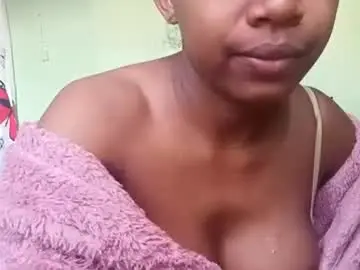 Chaturbate Live Sex Cam of cretingcathy