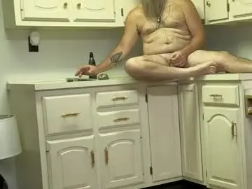 Chaturbate Free Porn Cam of daddydraco82