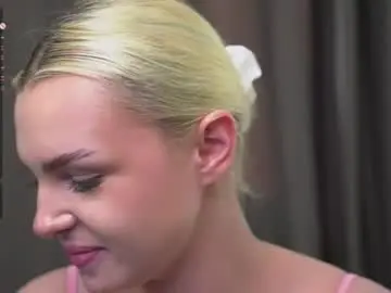 Chaturbate Best live sex cam show of vivid_girls