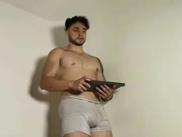Chaturbate Best Webcam of latinboyvip_