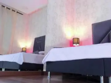 Chaturbate Live Sex Cam of iris_bells