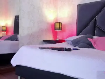 Chaturbate Nude Webcam of iris_bells