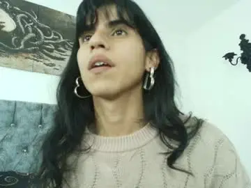 Chaturbate Watch Live Sex Cams of bella_poisonous