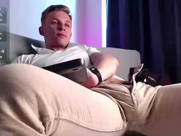 Chaturbate Live Sex Cam of night_wwwolf