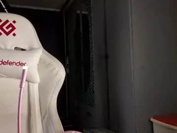 Chaturbate Live Sex Cam of elizsnelson