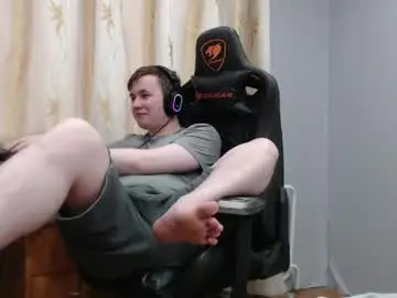 Chaturbate Adult Webcam of iliaskrisloveee