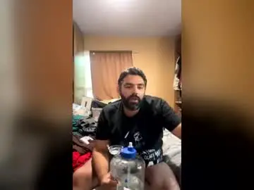 Chaturbate Sex Cam of ihaveanicecock00