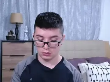Chaturbate Sex Cam of kevinhunts