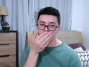 Chaturbate Sex Cam of kevinhunts